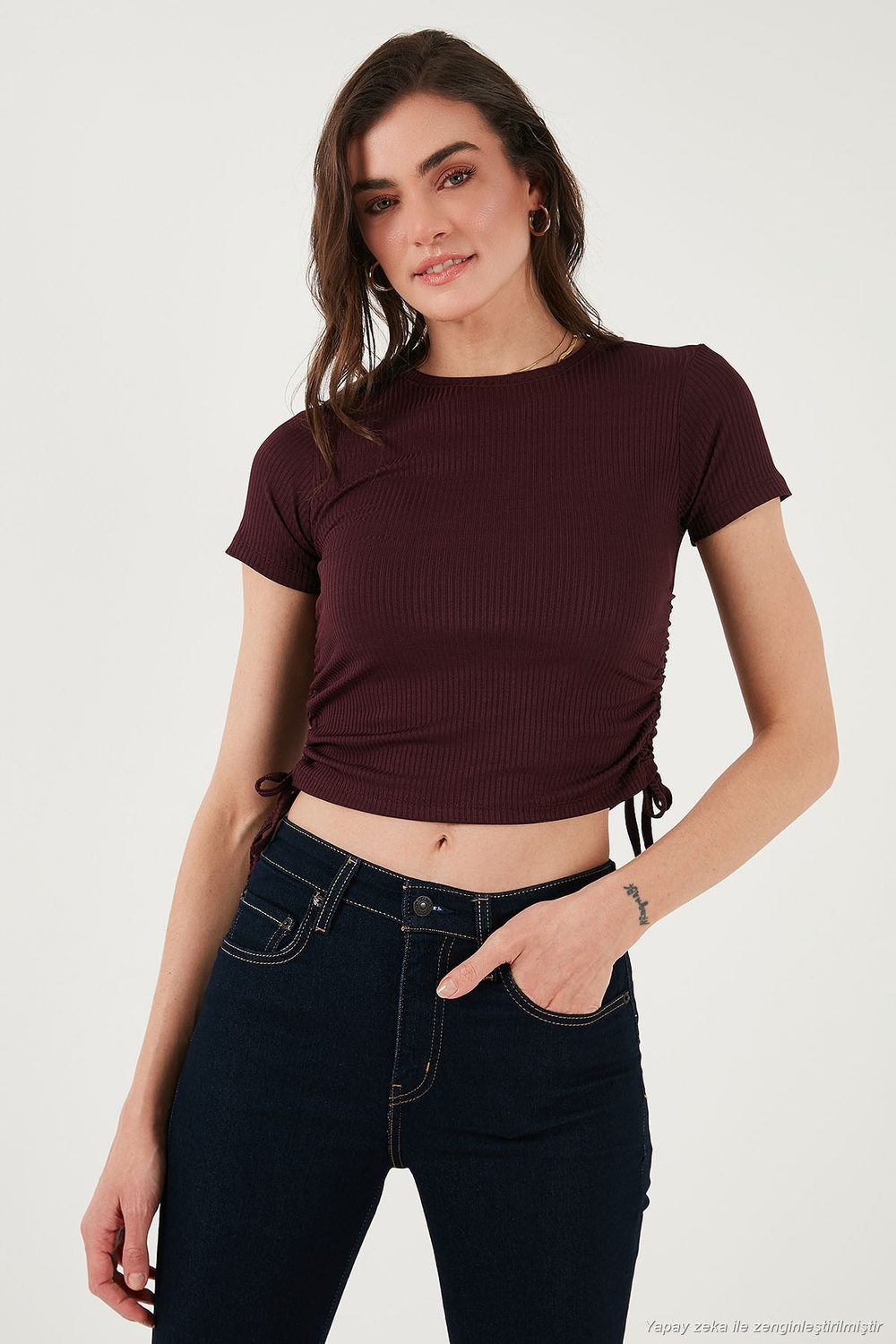 Yanlardan Büzgülü Kısa Kollu Crop Kadın Bluz 5864010 VİŞNE