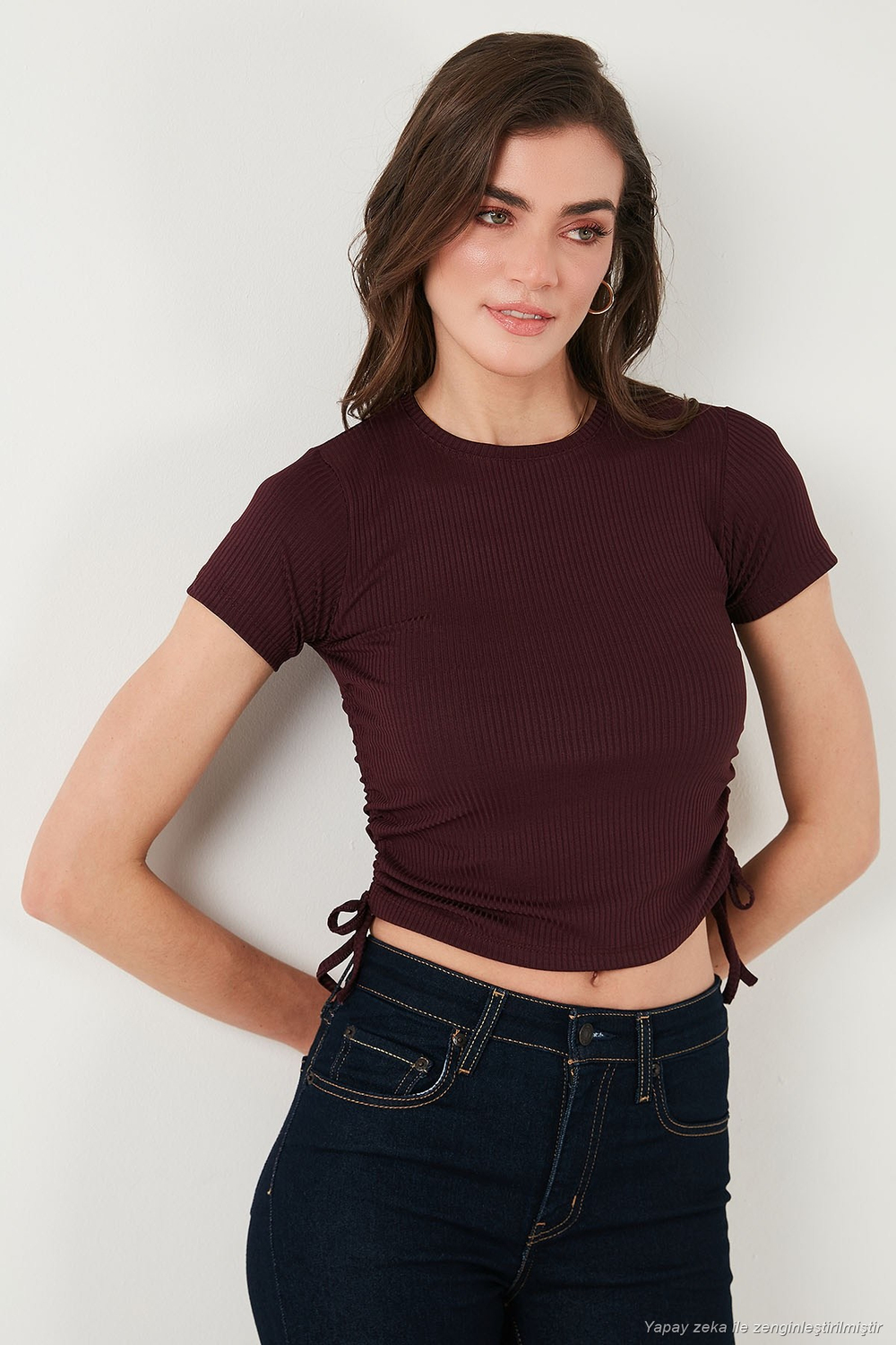 Yanlardan Büzgülü Kısa Kollu Crop Kadın Bluz 5864010 VİŞNE