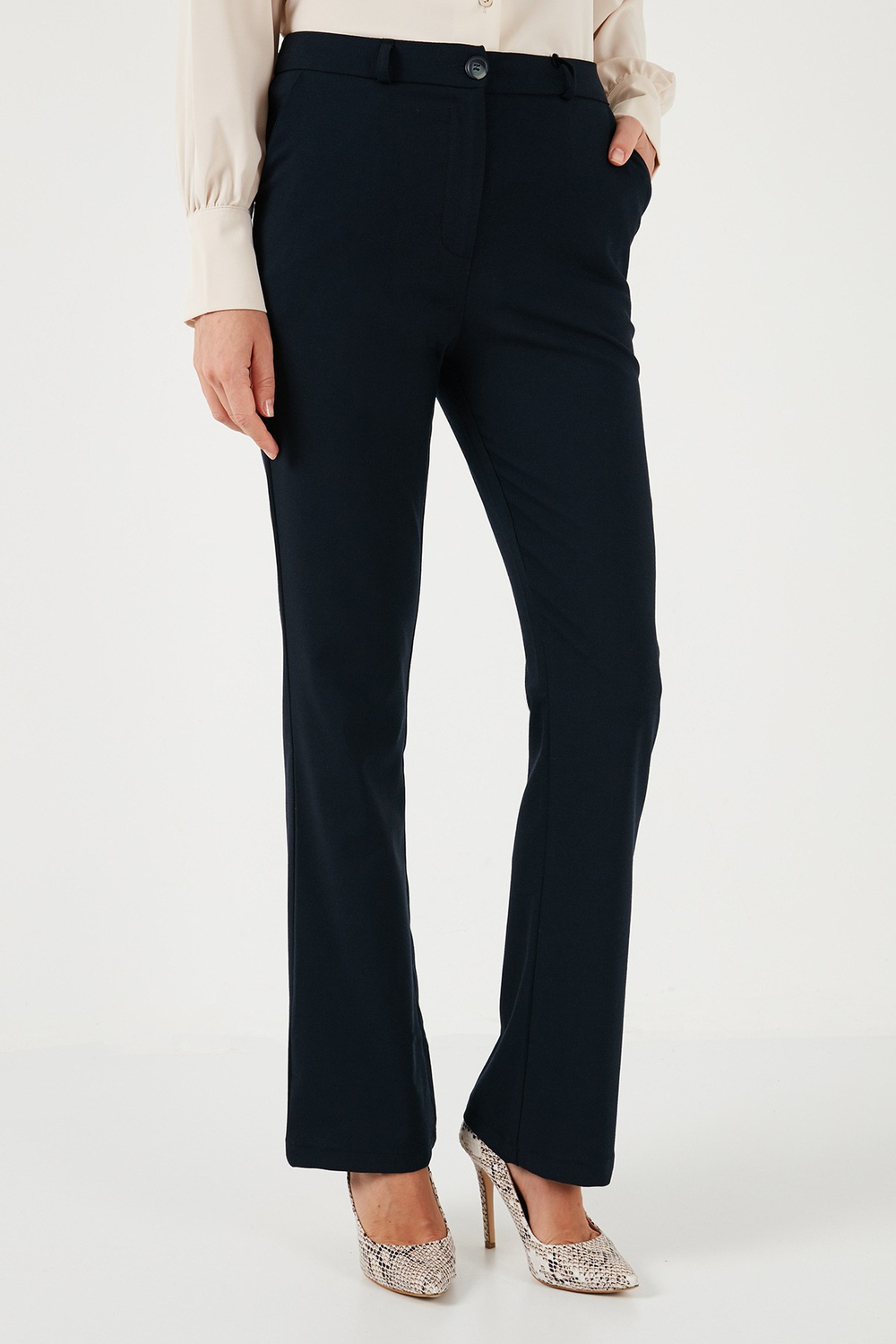 Yüksek Bel Regular Fit Bol Paça Kadın Pantolon 611PL030W4 LACİVERT