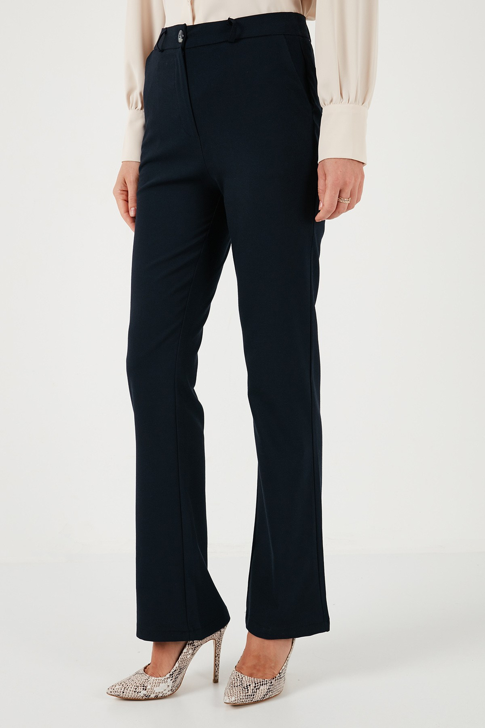 Yüksek Bel Regular Fit Bol Paça Kadın Pantolon 611PL030W4 LACİVERT