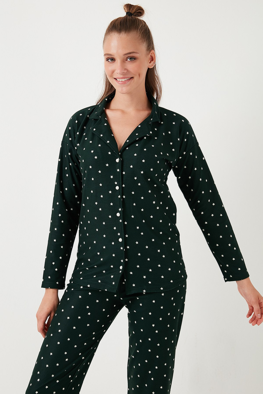 Yumuşak Dokulu Standart Fit Düğmeli Uzun Kollu Kışlık Kadın Pijama Takımı 60956601 YEŞİL