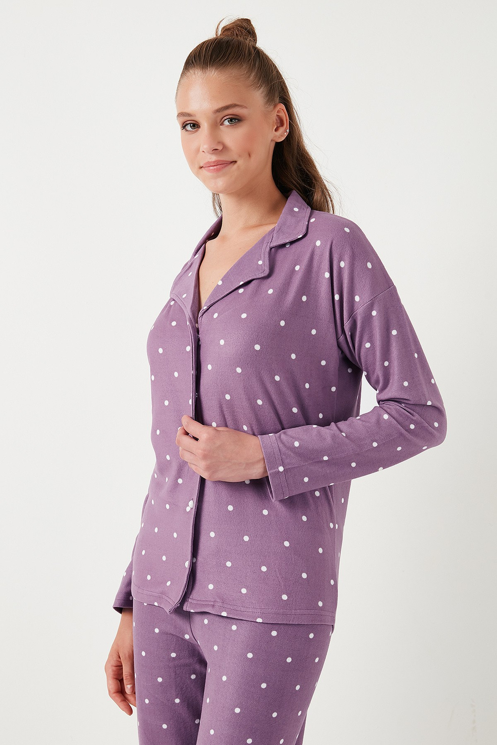 Yumuşak Dokulu Standart Fit Düğmeli Uzun Kollu Kışlık Kadın Pijama Takımı 60956601 LİLA