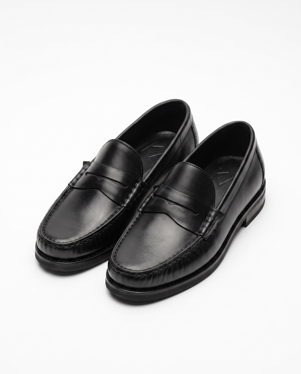 Monroe Penny Shoes Black  Santo