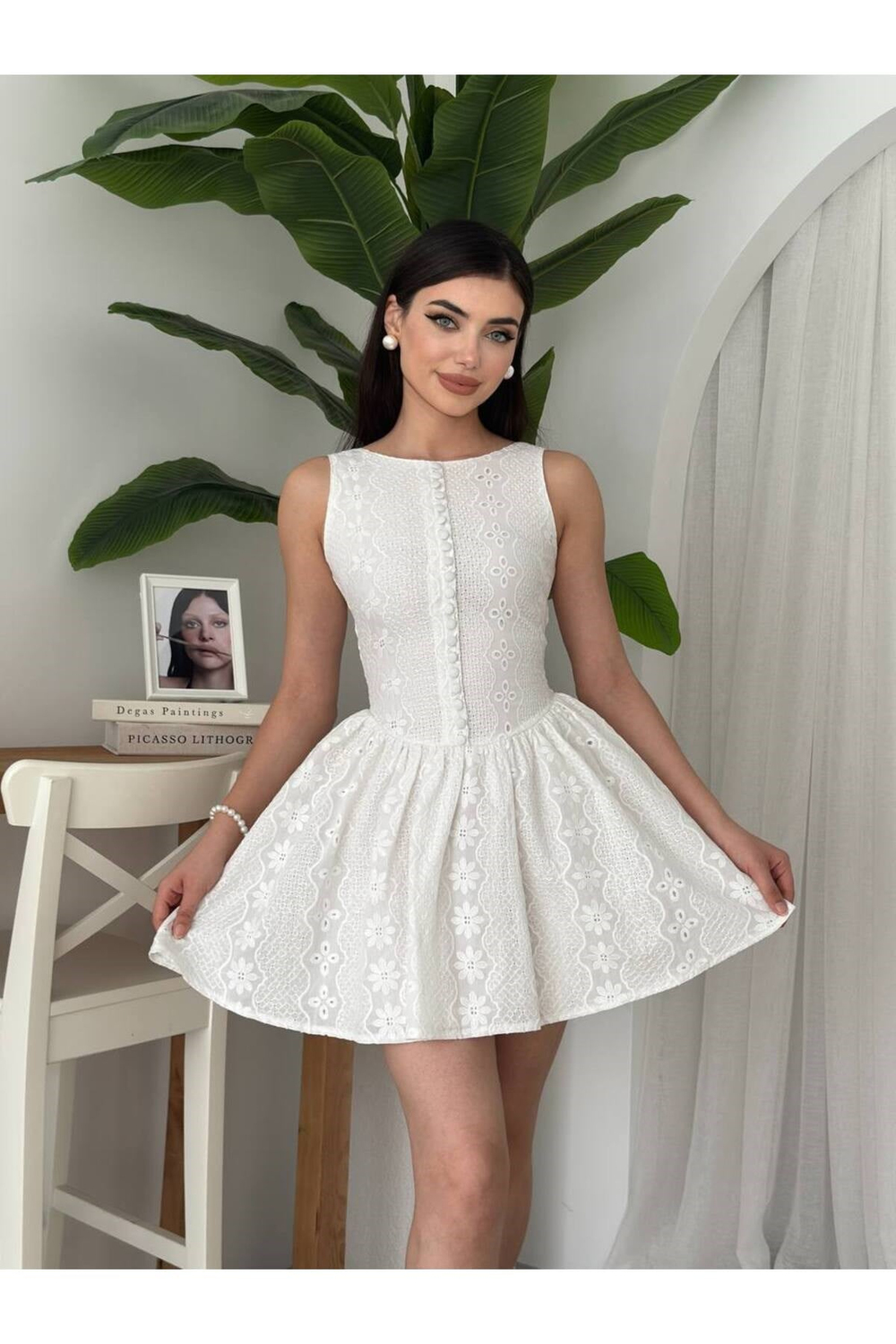 Kadın Dantel Detaylı Kolsuz Mini Elbise