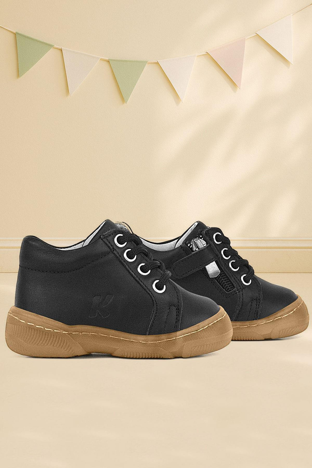 Anatomik Yumuşak Hakiki Deri Fermuarlı Siyah Bebek Bot Ayakkabı