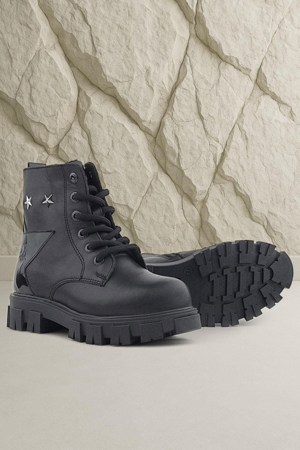 Rakerplus Siyah Bağcıklı Fermuarlı Metal Detaylı Kız Çocuk Bot