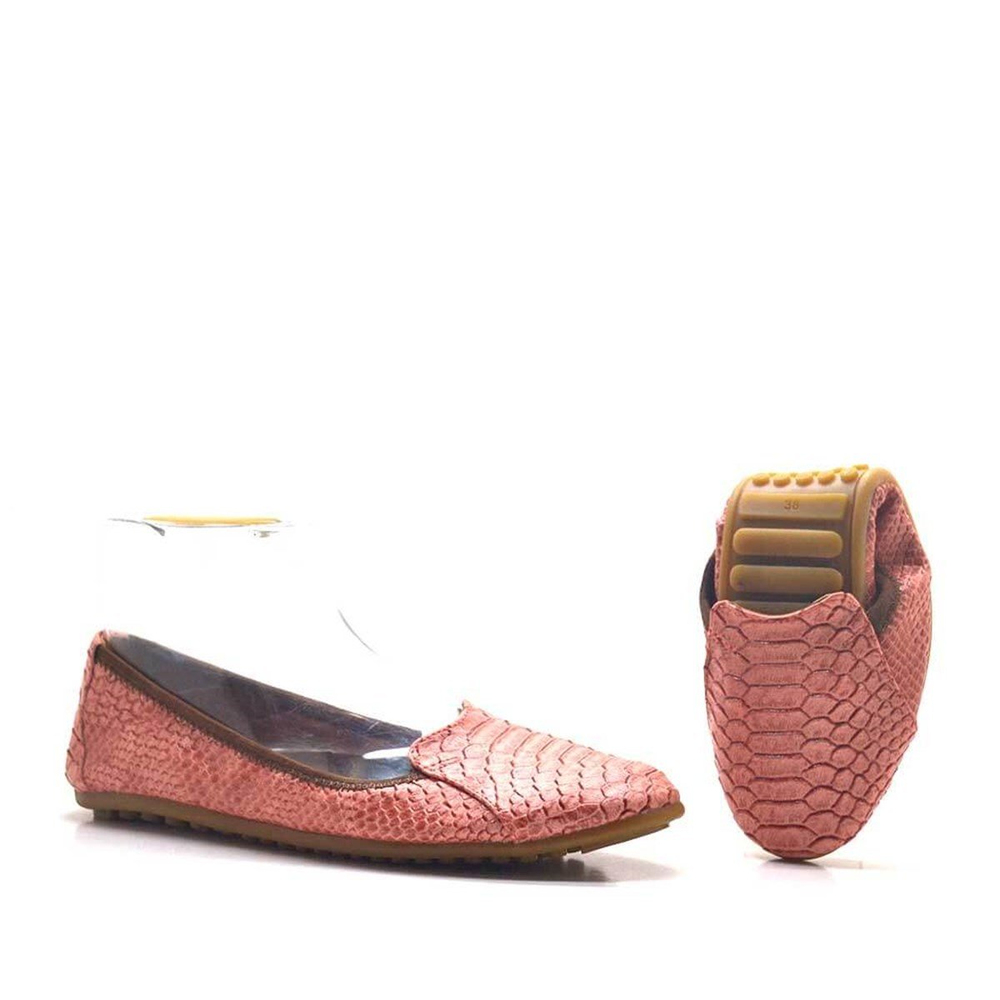 Kadın pembe yeni nesil babet