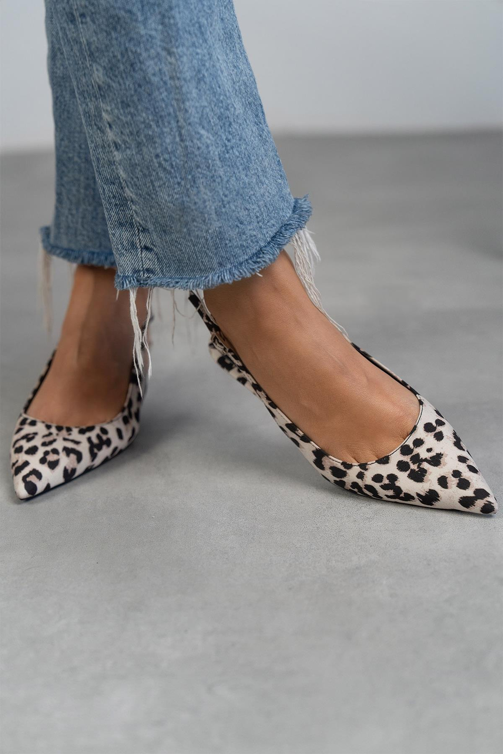 AURA BEYAZ LEO AYAKKABI LEO