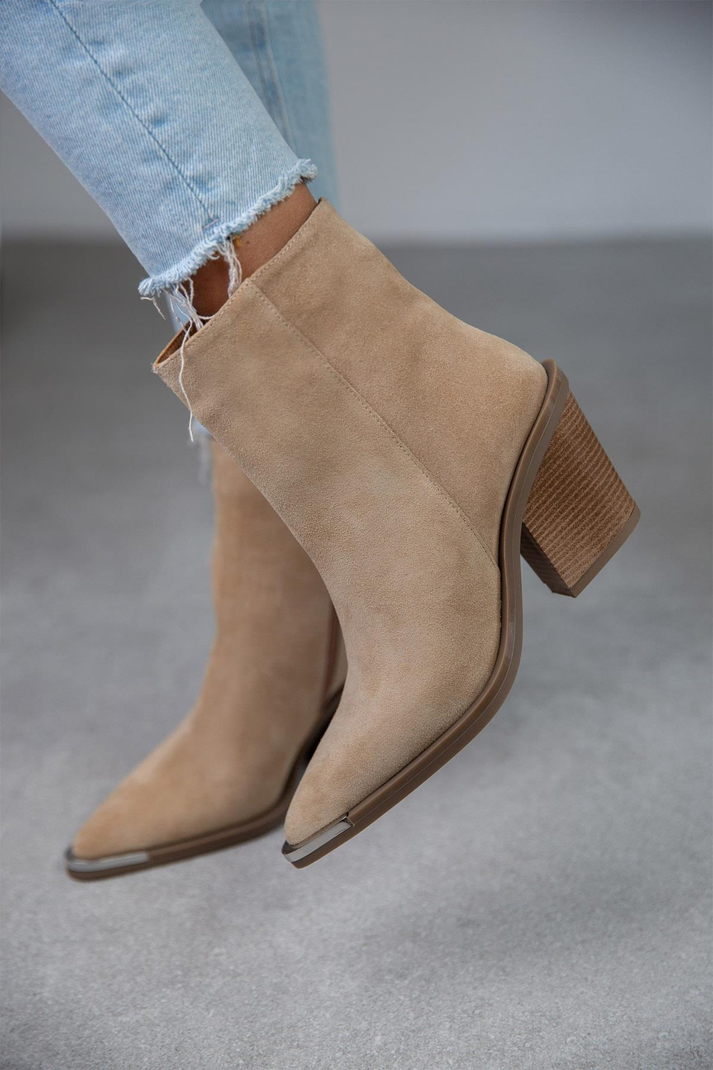 MARTİN BEJ SÜET KOVBOY BOT BEJ