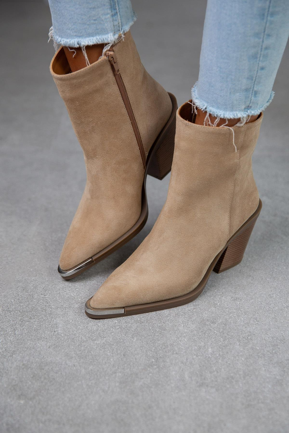 MARTİN BEJ SÜET KOVBOY BOT BEJ