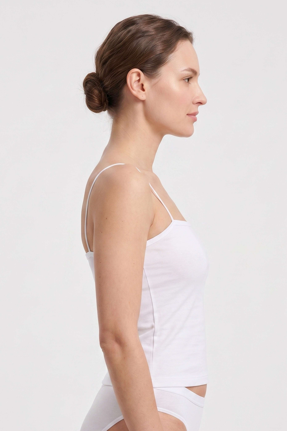 Kadın Beyaz Likra Cotton İp Askılı Straplez Atlet