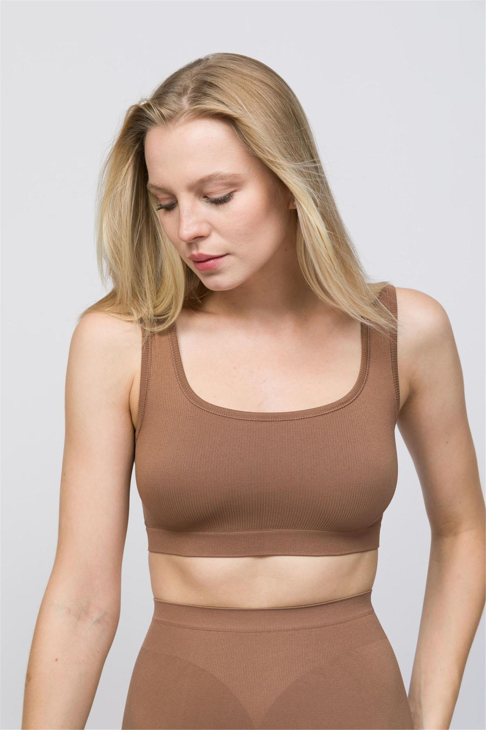 Kadın Bronz Kahve Fitilli Kısa Sporcu Crop