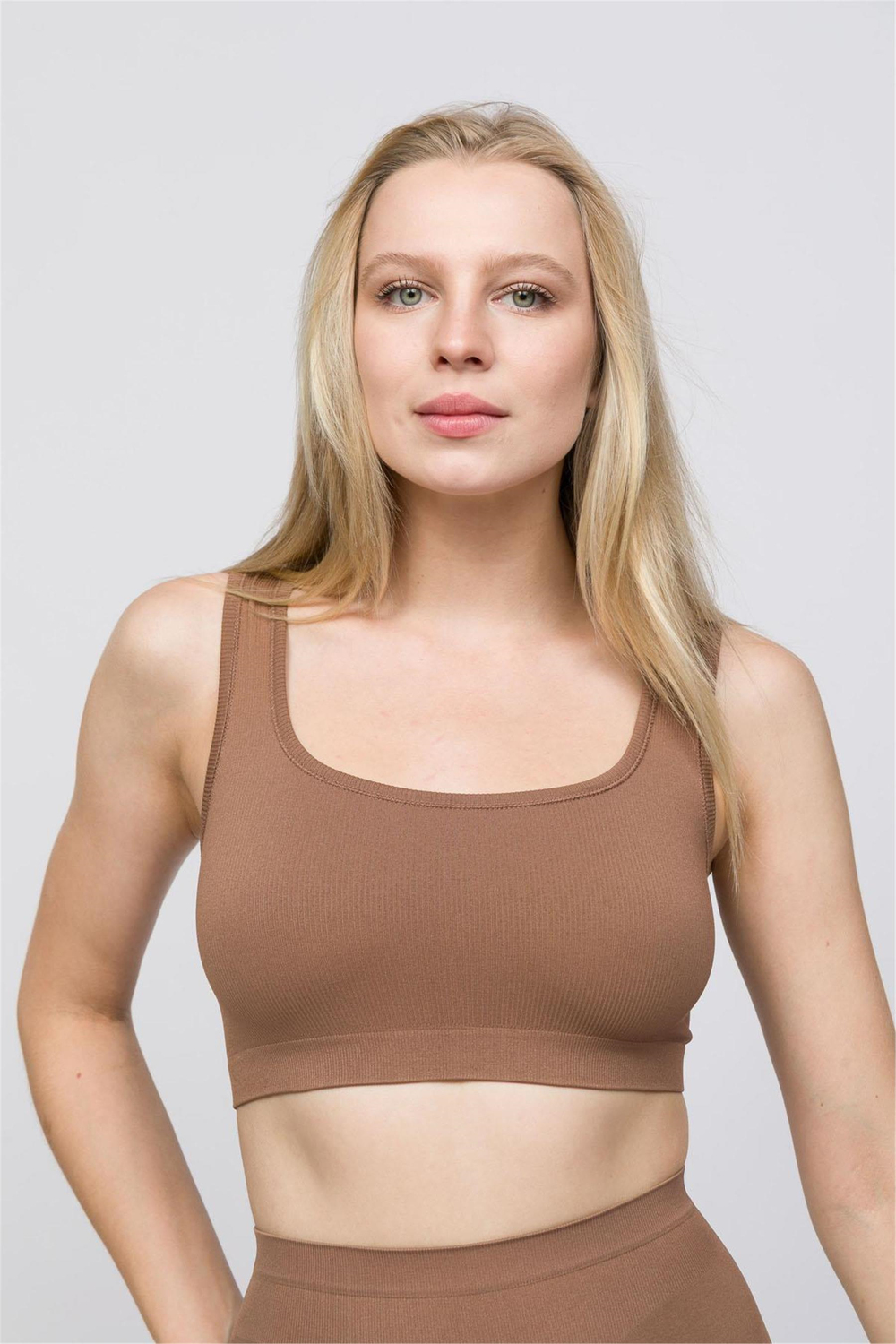 Kadın Bronz Kahve Fitilli Kısa Sporcu Crop