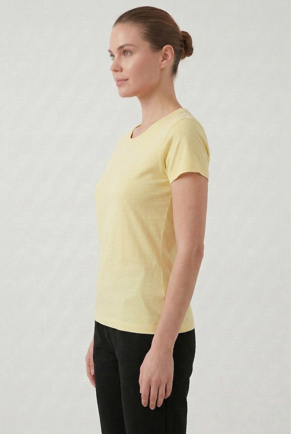 Kadın Sarı Sıfır Yaka Tshirt
