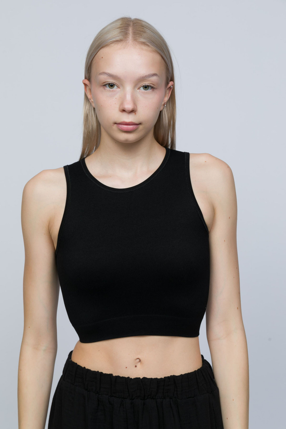 Kadın Siyah Fitilli Orta Boy Sporcu Crop