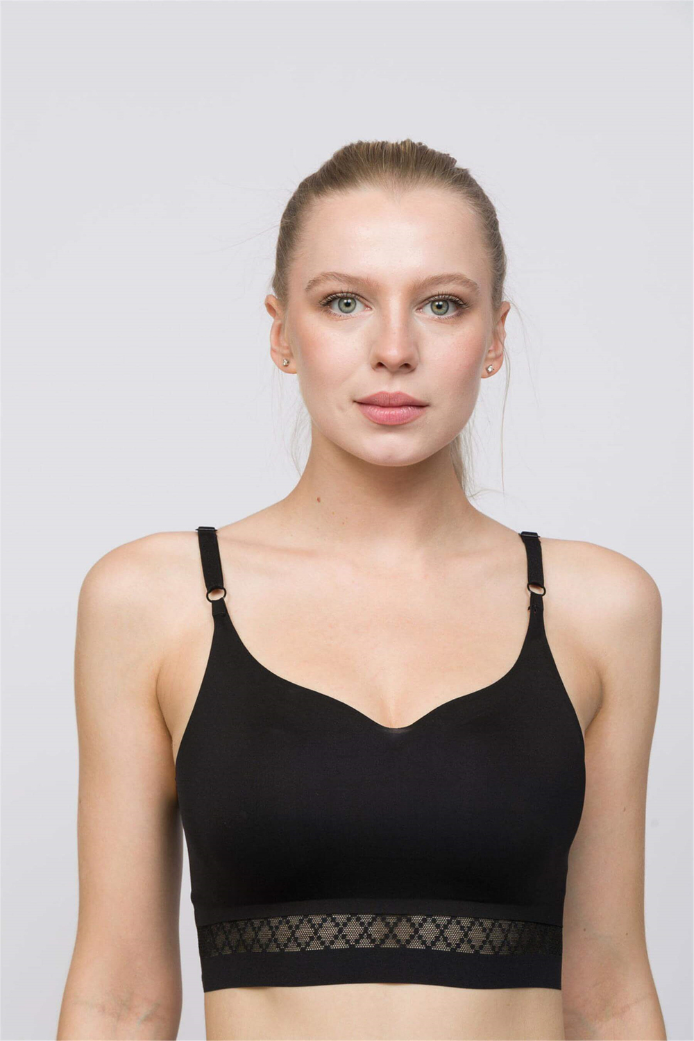 Kadın Siyah Lazer Kesim Bralet