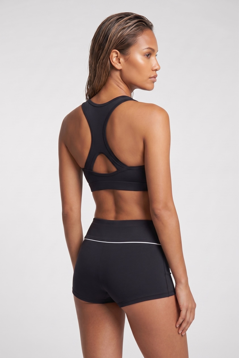 Kadın Siyah Şortlu Bikini Takım