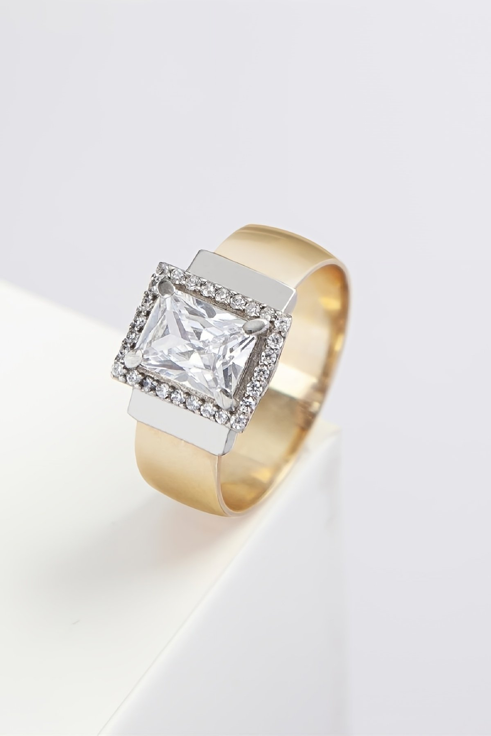 925 Ayar Gümüş Dikdörtgen Taşlı Bayan Alyans Yüzük