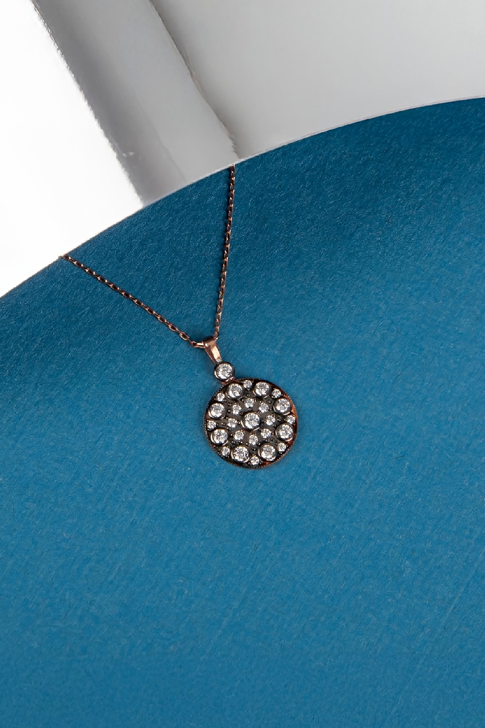 925 Ayar Gümüş Kalem Rodajlı Beyaz Zirkon Taşlı Yuvarlak Bayan Kolye