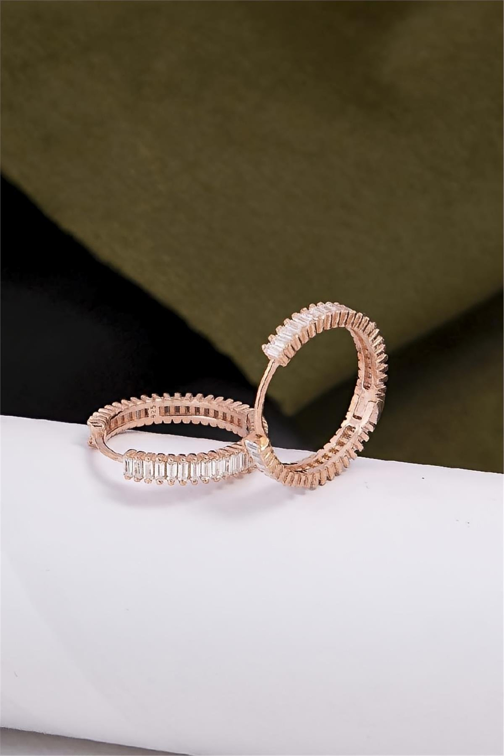 925 Ayar Gümüş Rose Renk Orta Boy Baget Küpe