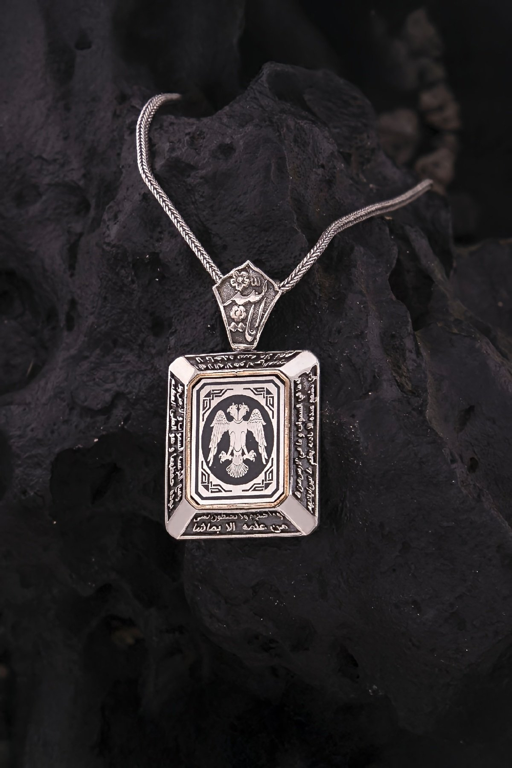 925 Ayar Gümüş Selçuklu Kartalı Motifli Karartmalı Erkek Cevşen Kolye