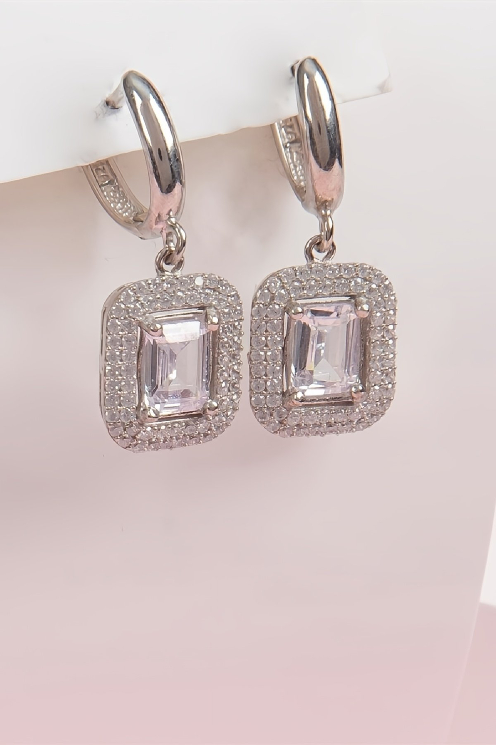 Full Zirkon Taşlı Dikdörtgen Model Rodyumlu 925 Ayar Gümüş Küpe