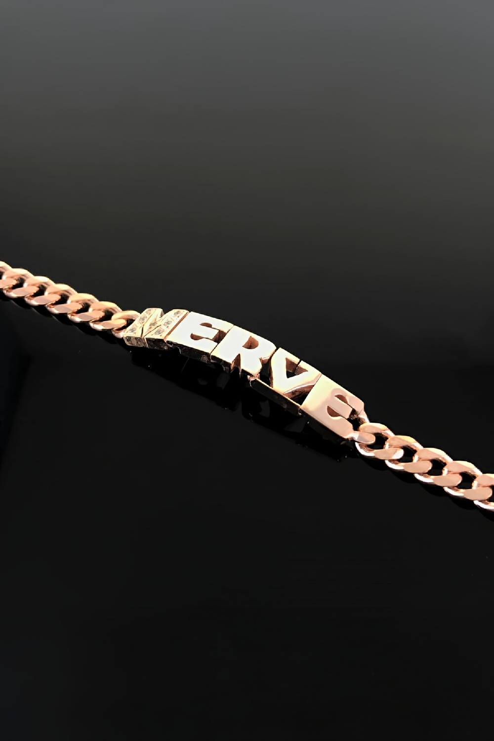 Kişiye Özel İsimli Zirkon Taşlı Gümüş Bayan Bileklik