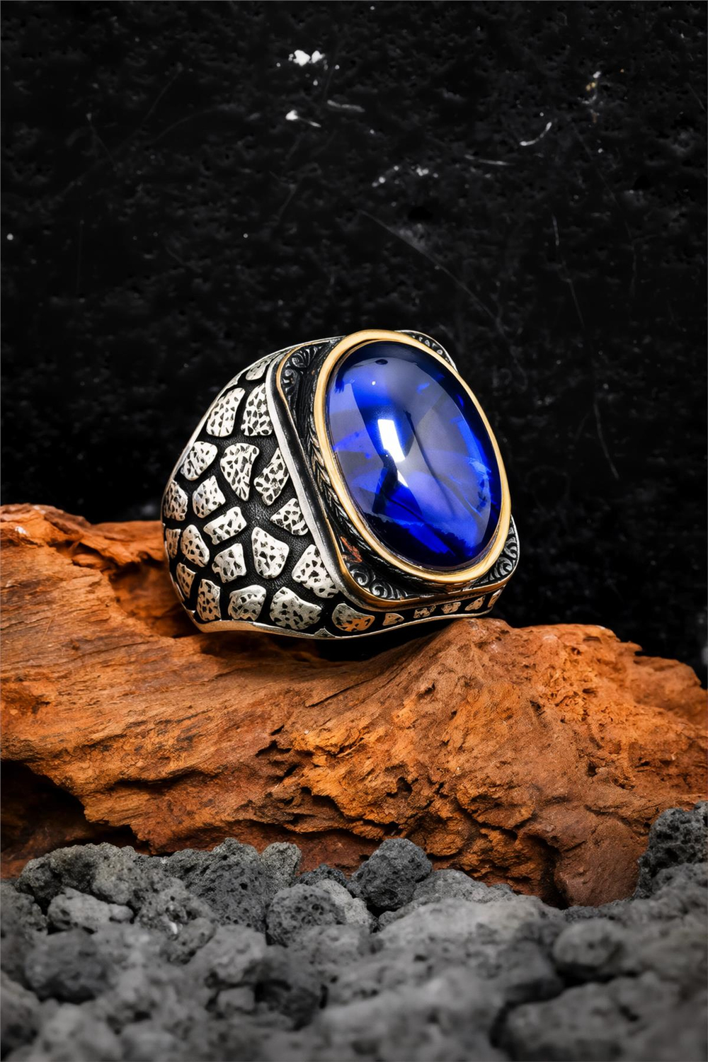 Lacivert Taşlı Karartmalı Gümüş Erkek Yüzük