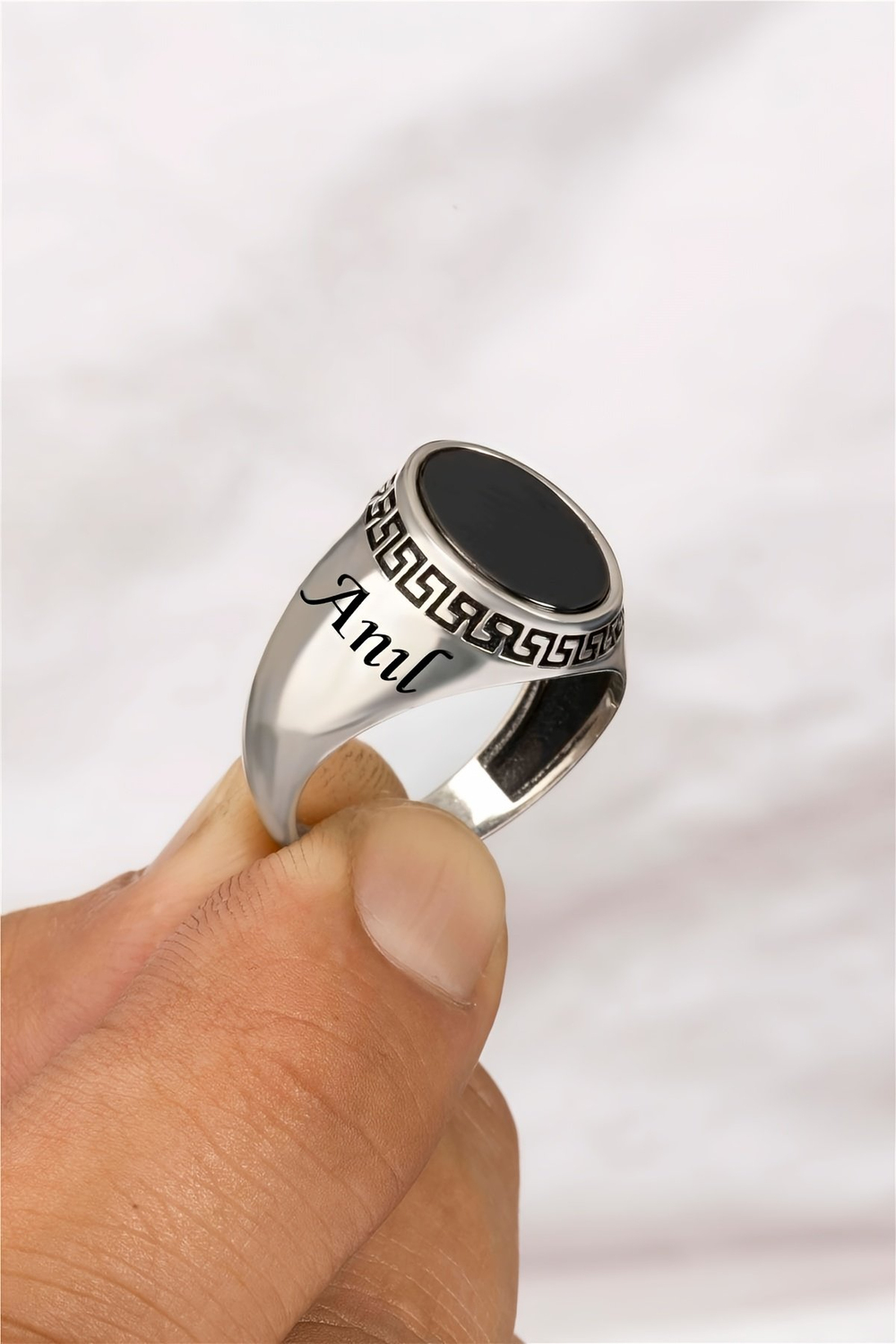 Oval Oniks Taşlı Grek Desenli Çift Tarafı İsimli Gümüş Erkek Yüzük