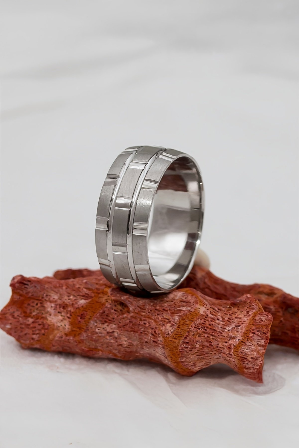 Rodyumlu Dikdörtgen Motifli Unisex Gümüş Alyans