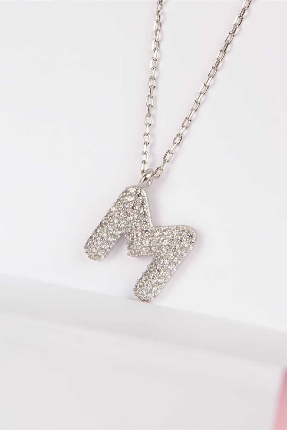 Rodyumlu Harfli Zirkon Taşlı 925 Ayar Gümüş Bayan Kolye