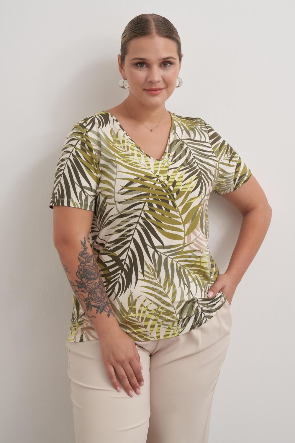 Myline-V Yaka Tişört-Büyük Beden Tişört-149461