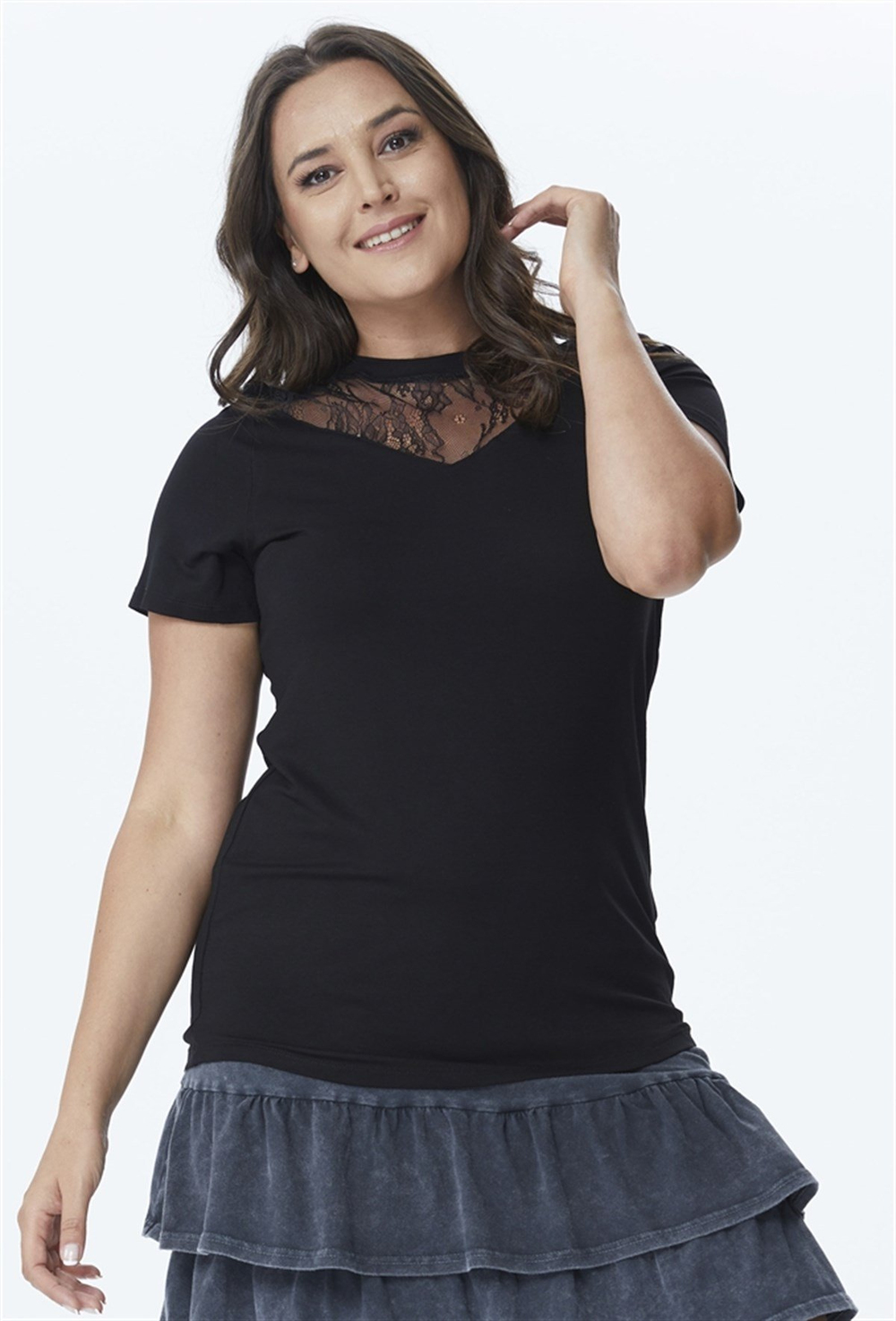 Önü V Dantelli T-ShirtMYLINE23796