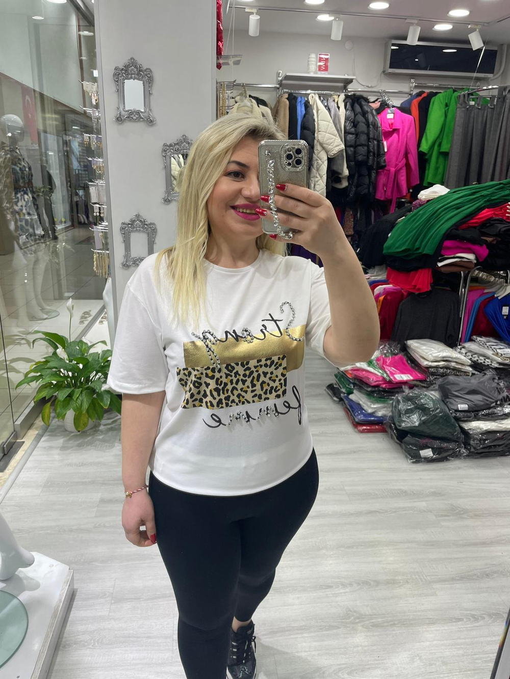 Ekru Femme Taşlı Yazılı Tişört 