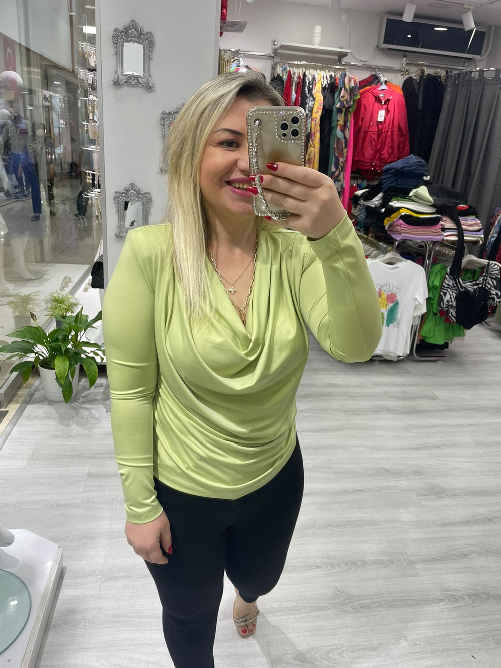 Kadın Degaje Yaka Mint  Yeşili Bluz