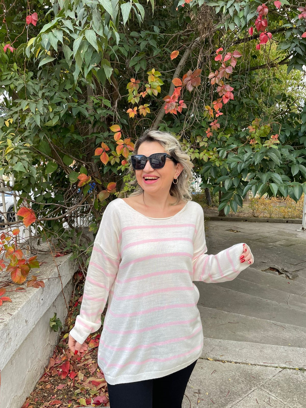 Kadın İnce Salaş Ekru Üzeri Pembe Çizgili Triko 