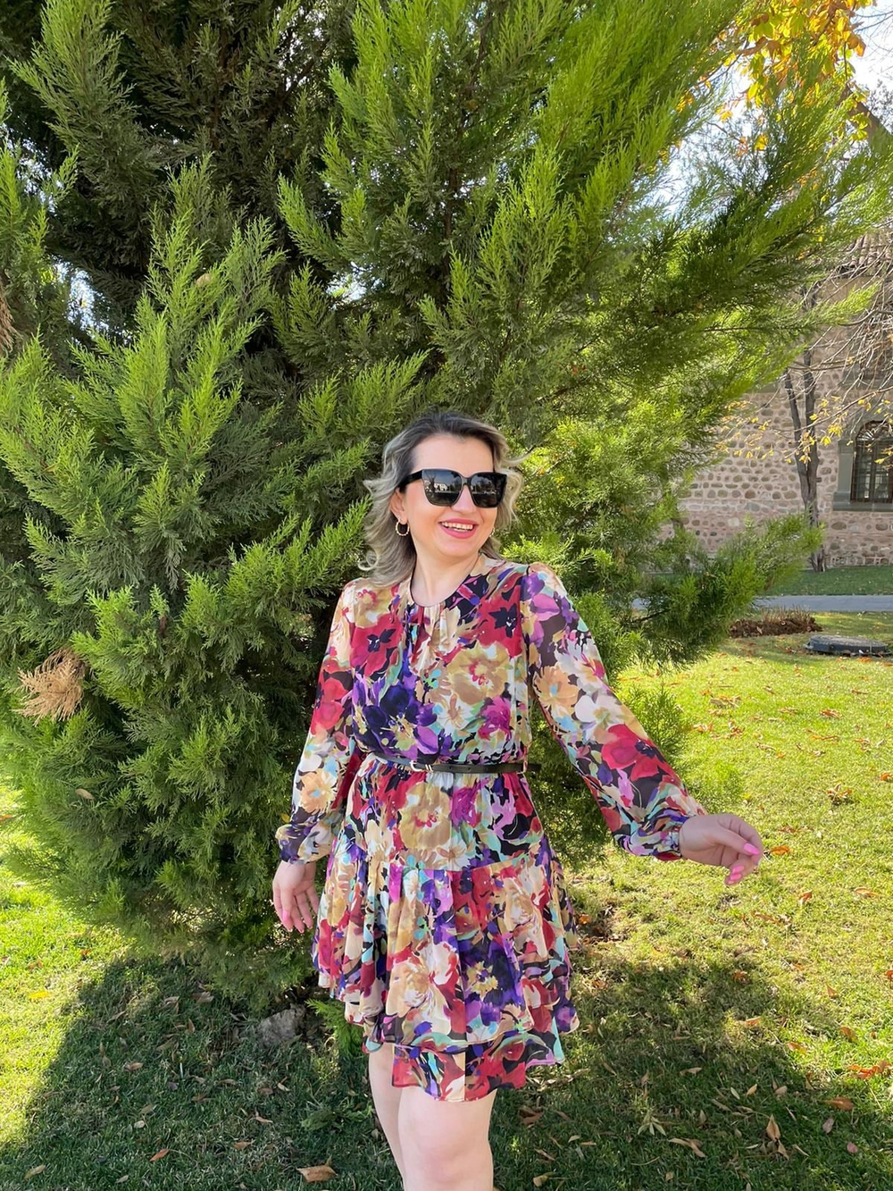 Kadın Renkli Çiçekli  Tasarım  Şifon Kısa Elbise 