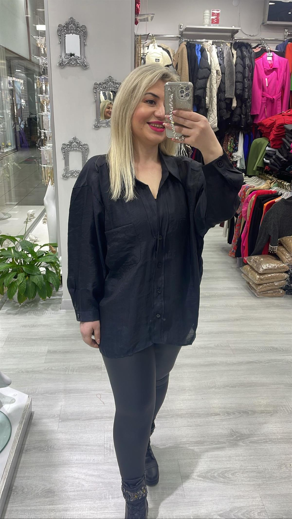 Kadın Siyah Tensel Omzu Düşük Oversize Gömlek