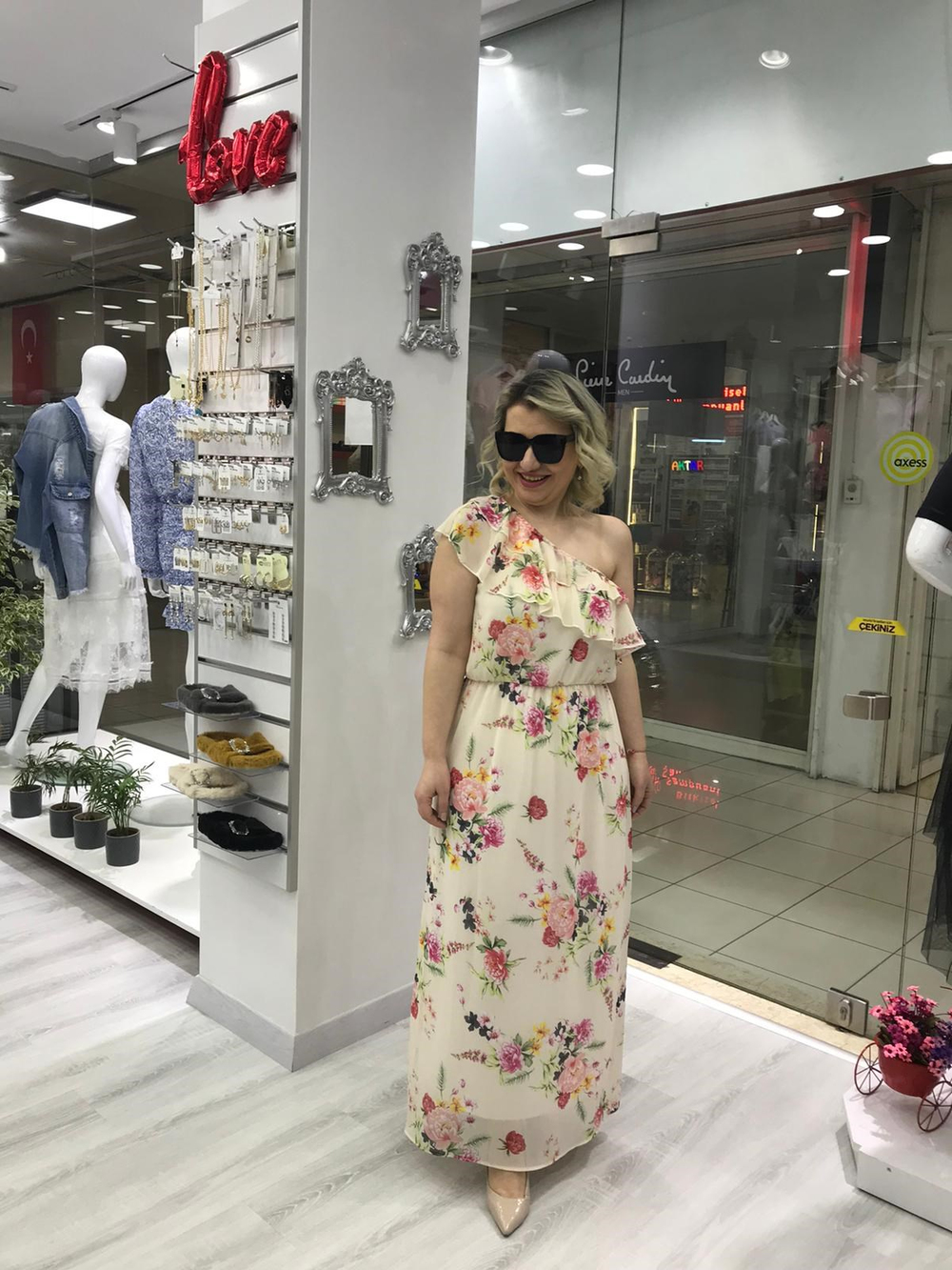 Kadın Tek Kol Çiçekli Şifon Elbise 
