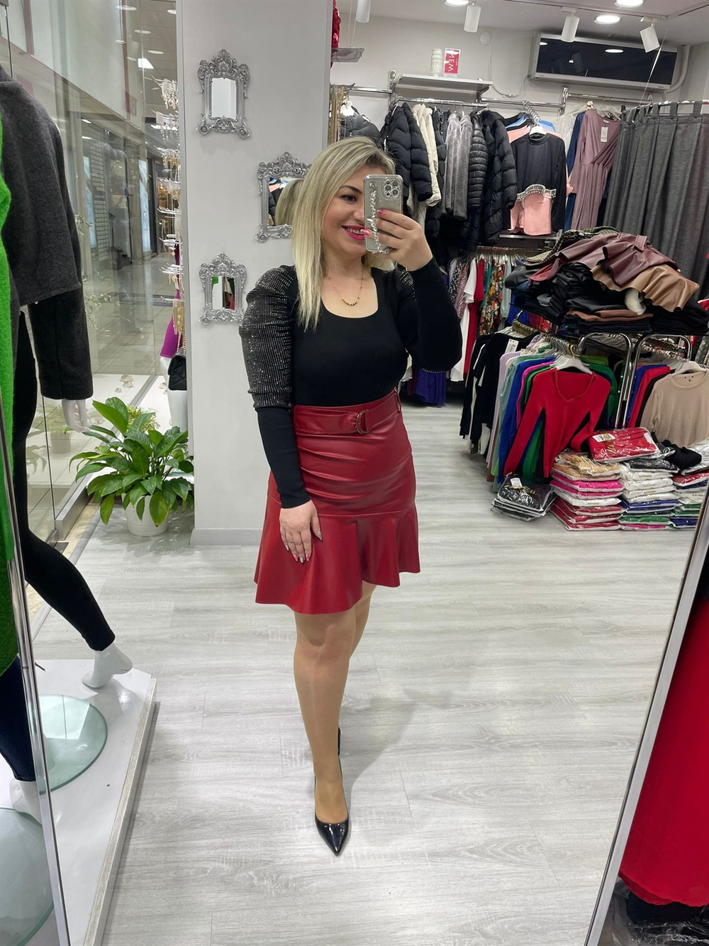Kırmızı Valonlu Deri Mini Etek 