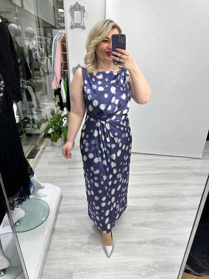 Lacivert Puantiyeli Drape Detaylı Yırtmaçlı Saten Elbise yzl 25y223