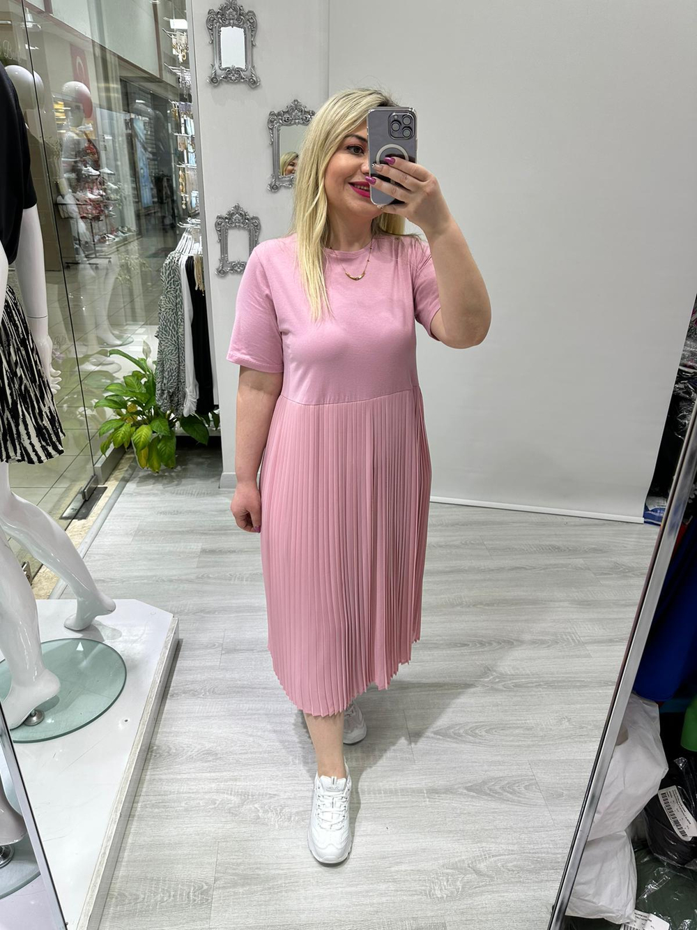 Pembe Bisiklet Yaka  Şifon Piliseli Kısa Kollu Elbise