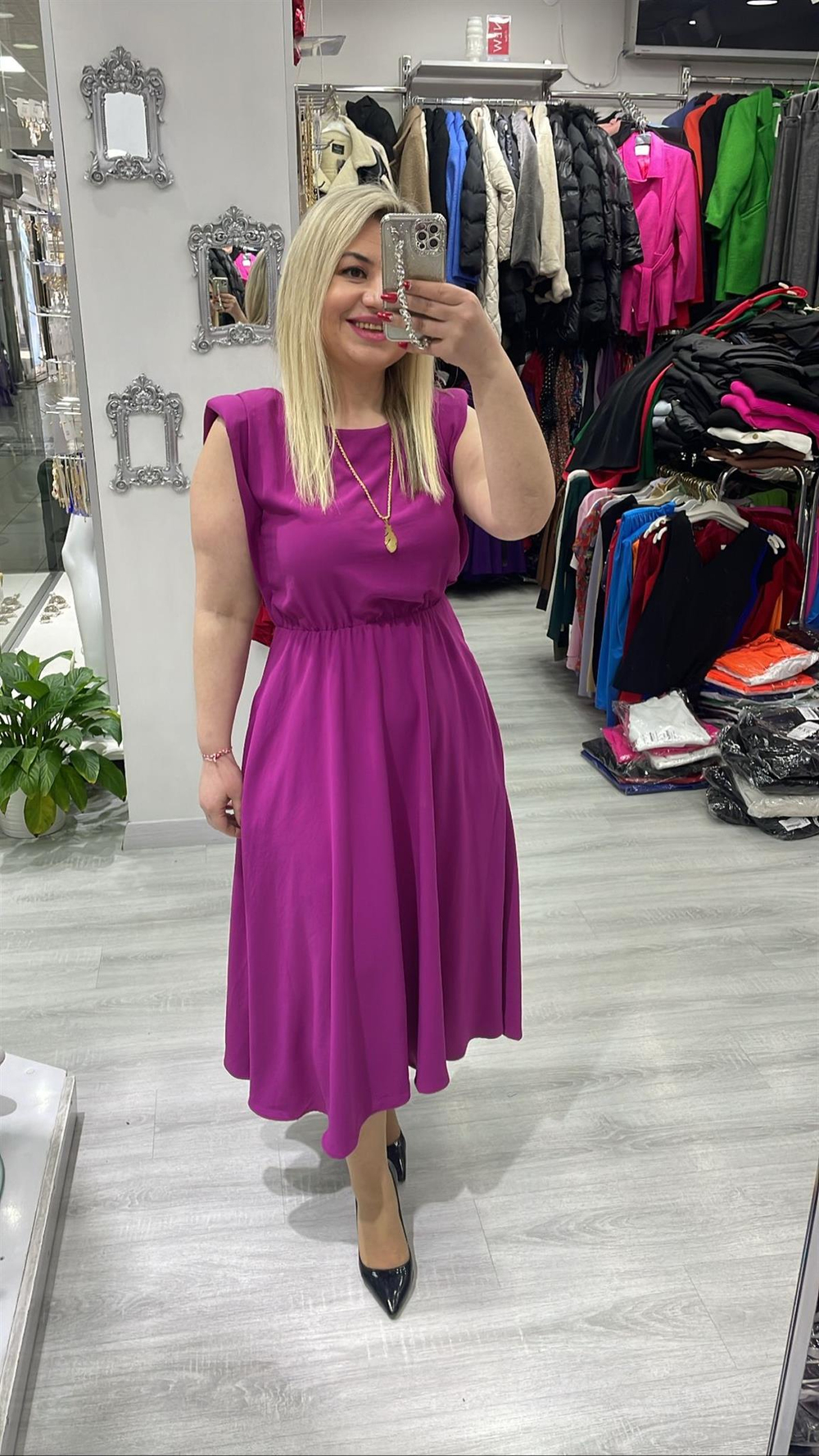 Pembe Omuz Vatkalı Kolsuz Elbise 