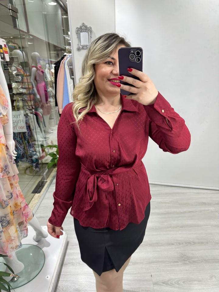 Premium Bordo Kendinden Puantiye Desenli Jakarlı Yandan Bağlamalı Beli Lastikli Bluz Gömlek stp 26k1381