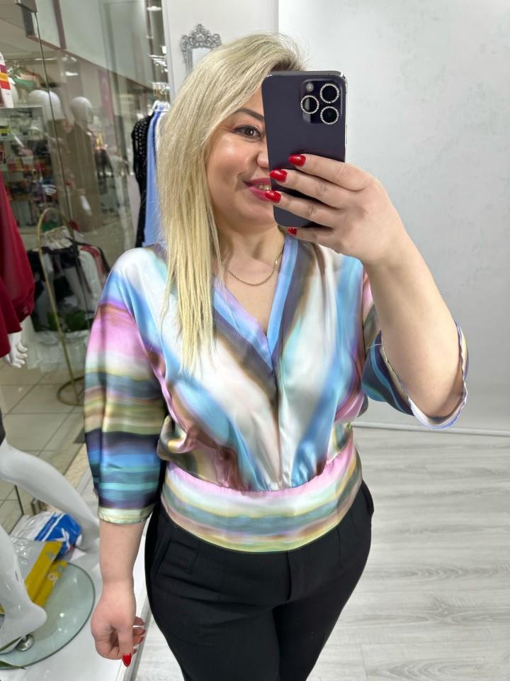 Renkli Çizgili V yaka Yarasa Kol Saten Bluz stp 25y1318
