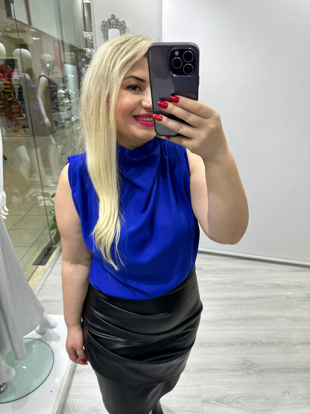 Saks Mavi Dik Yaka Degaje Vatkalı Kolsuz Bluz