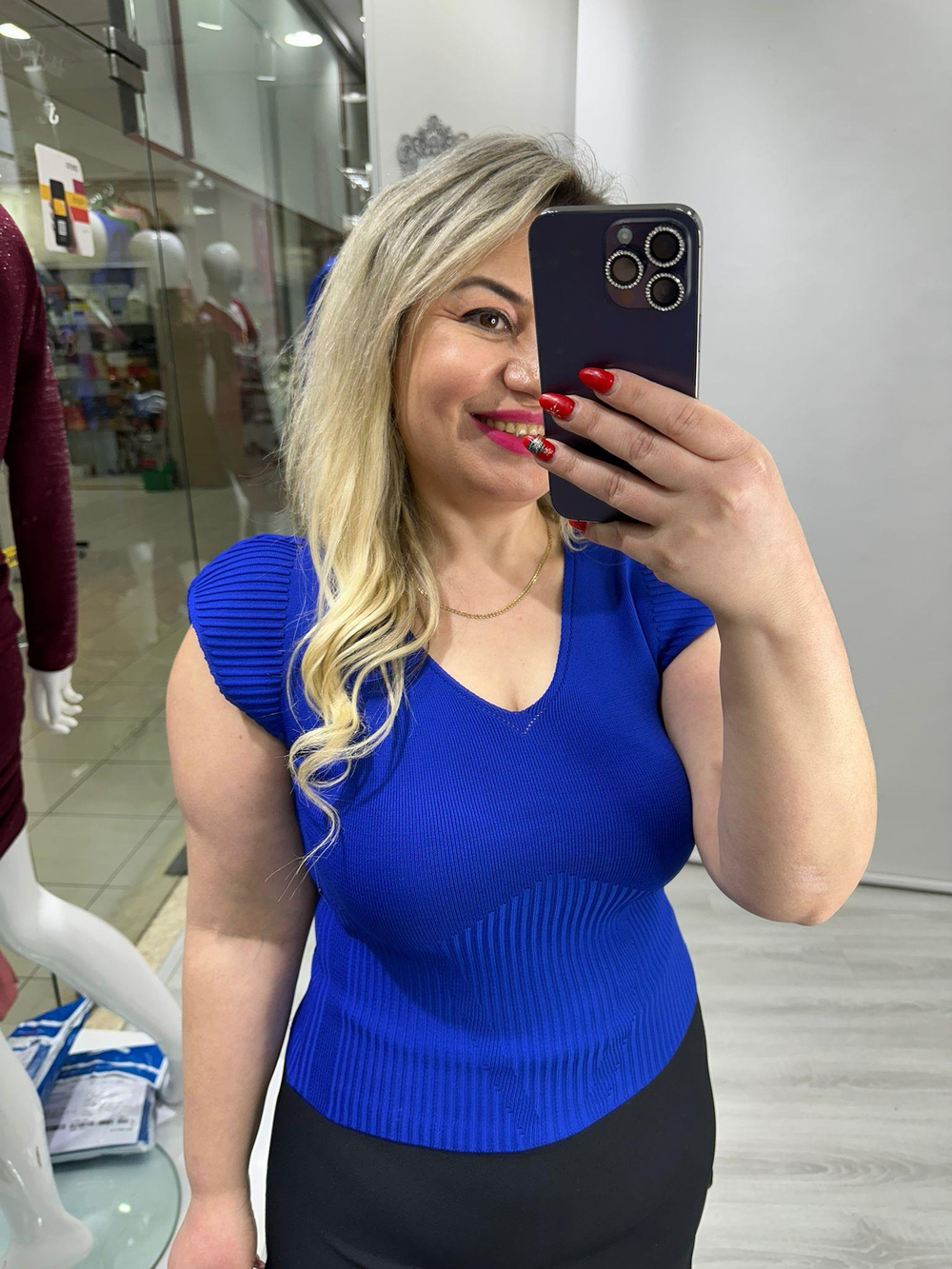 Saks Mavi Ön Arka V Yaka Omuz Ve Bel Bölgesi Kendinden Çizgi Detaylı Triko 