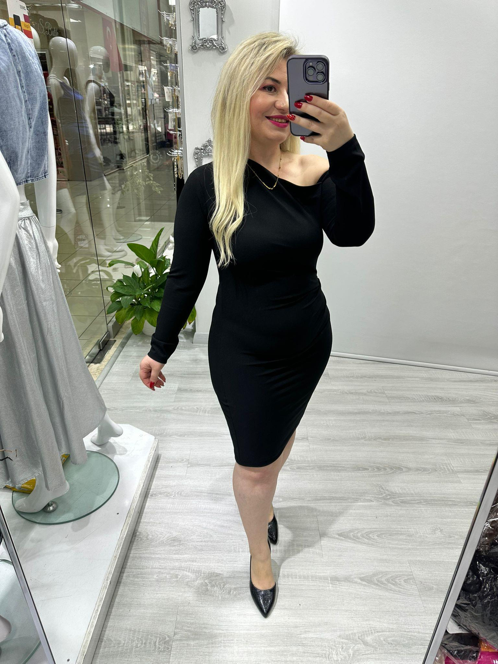 Siyah Çapraz Omuz Krep Elbise 