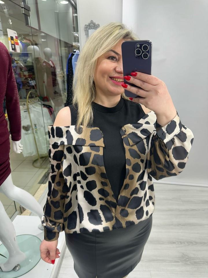 Siyah Düşük Omuz Haki Leopar Desenli Gömlek Bluz stp 25Y1279