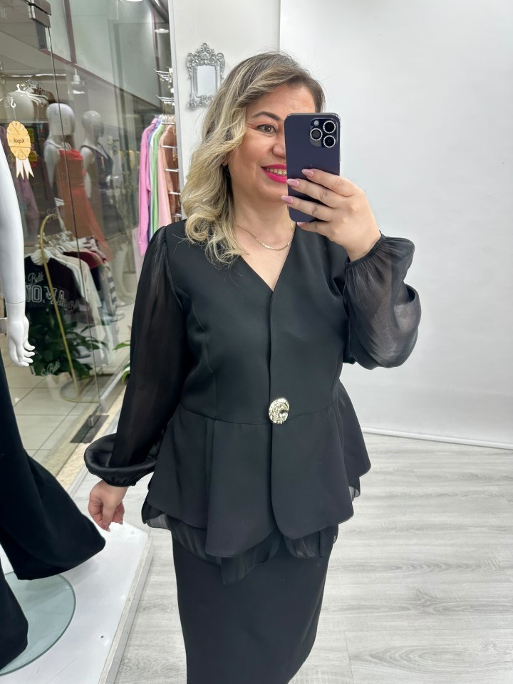 Siyah Gold Düğme Detaylı Kolları Ve Etek Kısımları Organze Şifon Ceket Bluz 27k1686